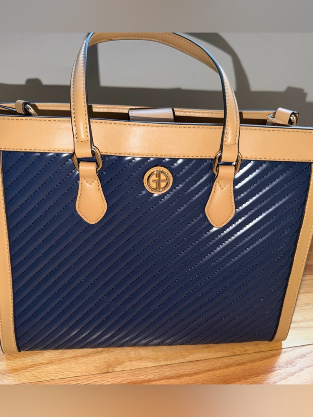 Giani Bernini Saffiano Medium Navy and Tan Quilted Book Tote NEW